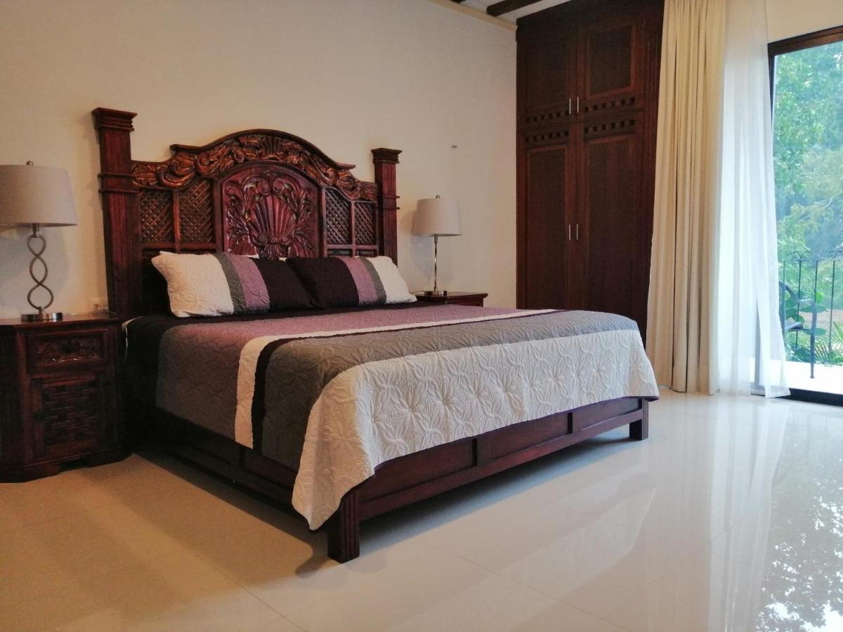 Casa San Roque Valladolid 바야돌리드 외부 사진